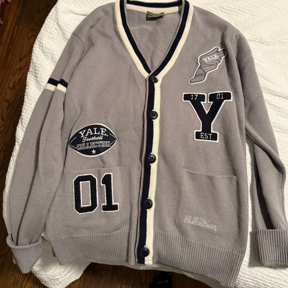 Yale cardigan